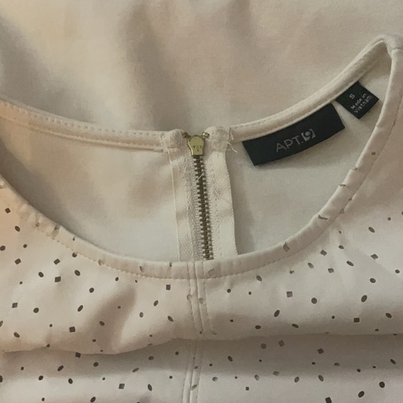 ⭐️🎉3 items for $30 🎉 Apt. 9 Media perforated top faux-leather front S - Picture 3 of 4